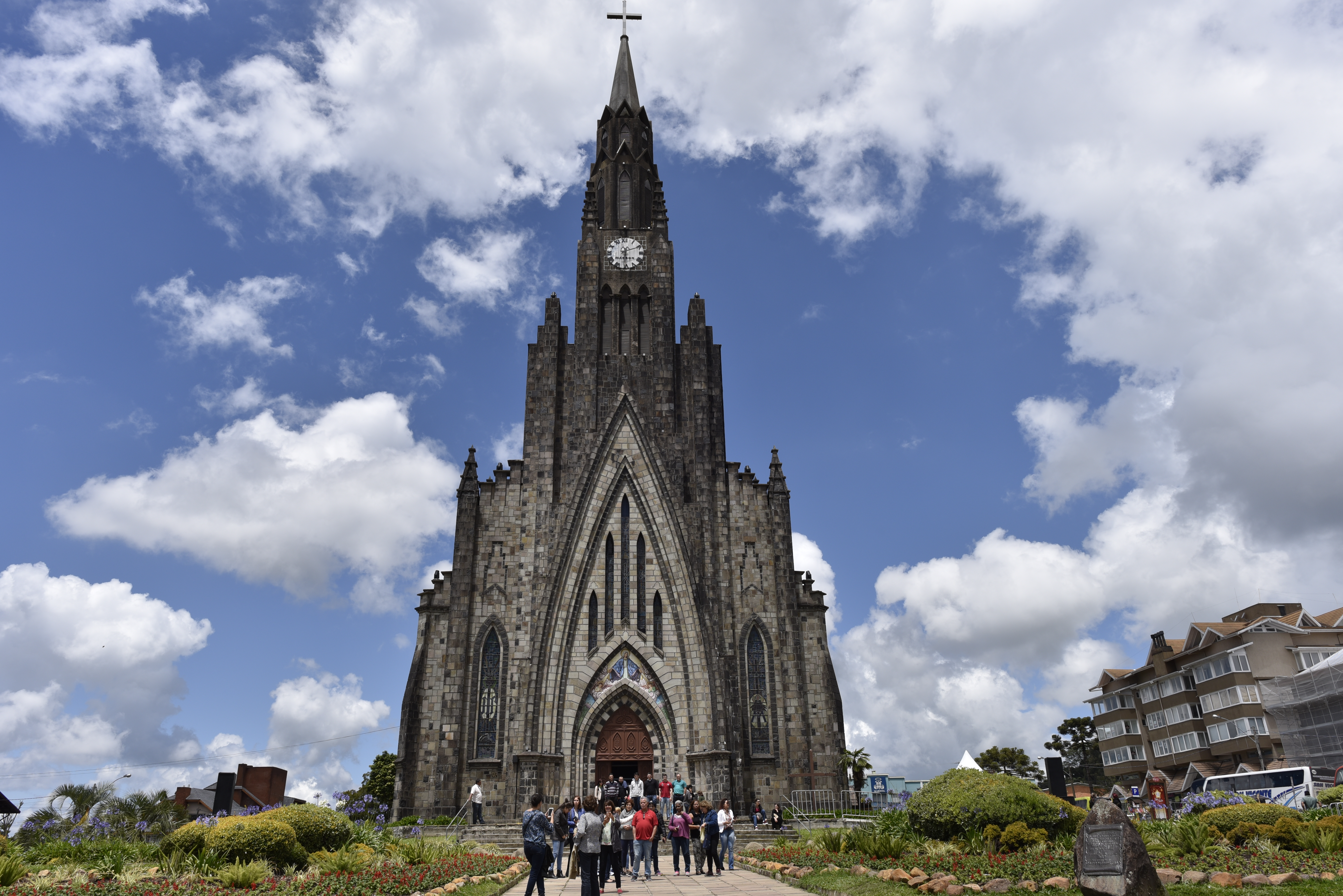 Bate e volta Porto Alegre para Gramado e Canela com city tour